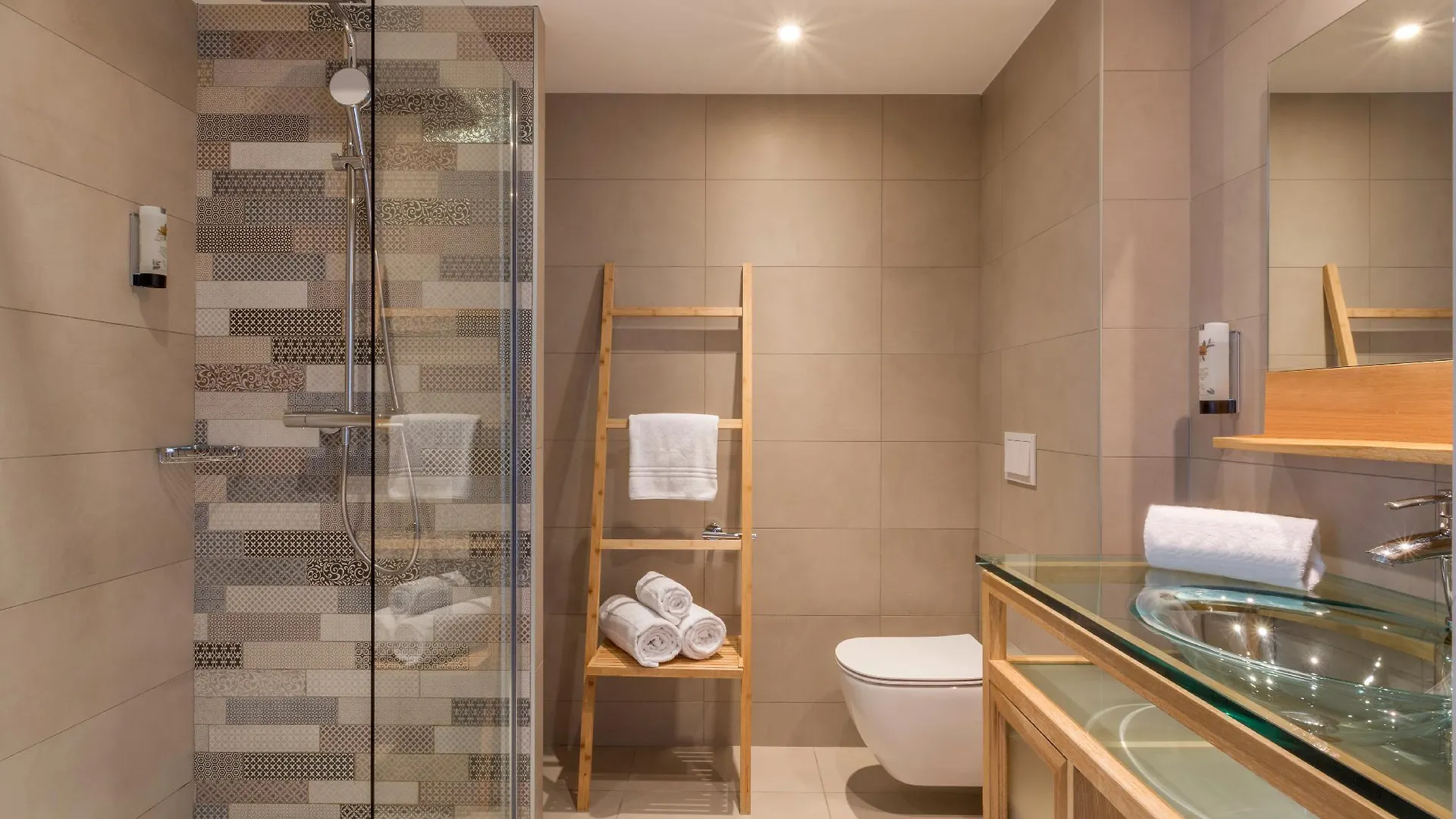 Best Western Plus Antibes Riviera Hotel